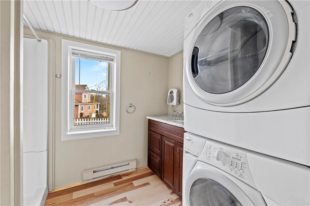 71 John Wickes Avenue Warwick, RI 02818 - Photo 21 of 36