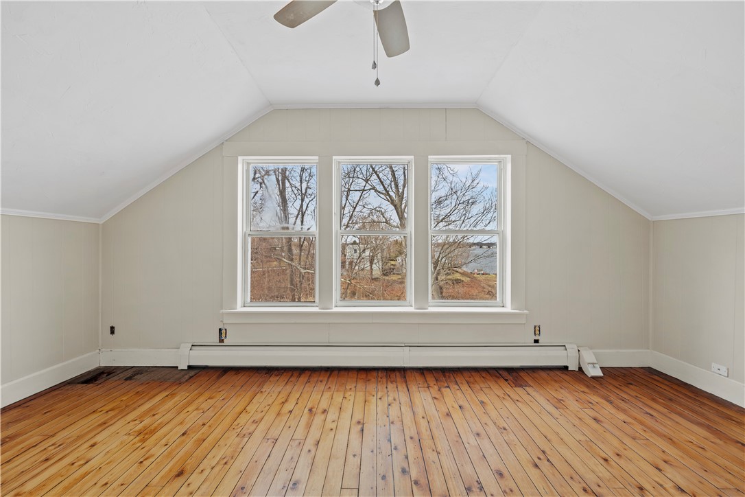 71 John Wickes Avenue Warwick, RI 02818 - Photo 24 of 36