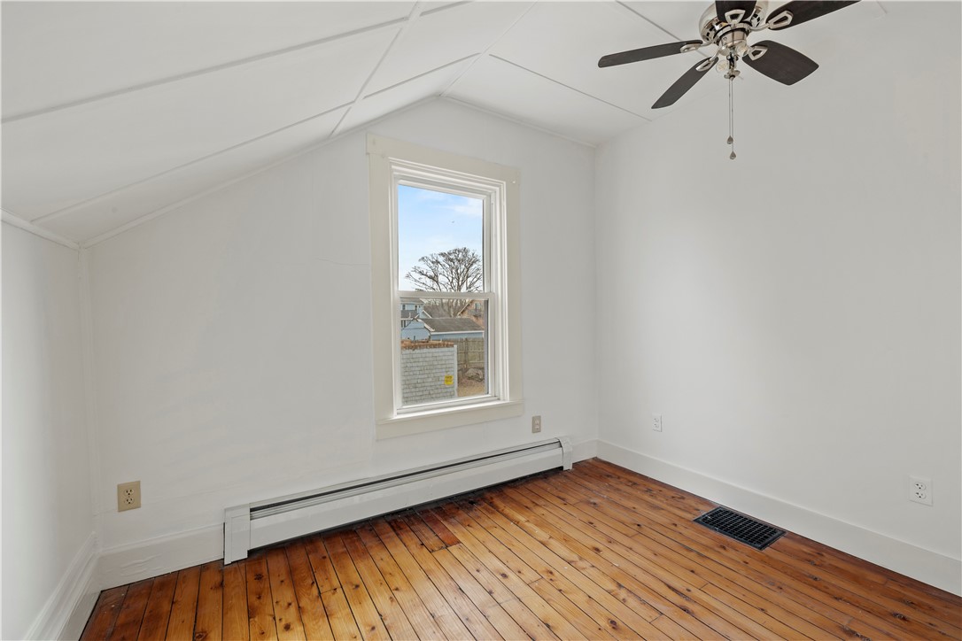 71 John Wickes Avenue Warwick, RI 02818 - Photo 27 of 36