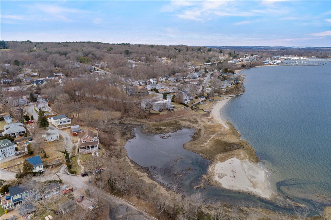 71 John Wickes Avenue Warwick, RI 02818 - Photo 7 of 36