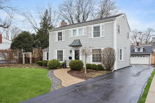 $835,000 | 5720 Woodland Drive, Western Springs, IL 60558