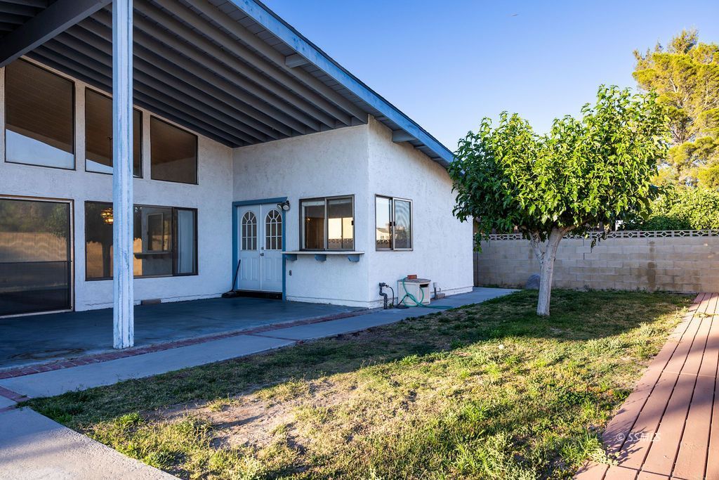 817 Hurschell Avenue Ridgecrest, CA 93555 - Photo 42 of 46