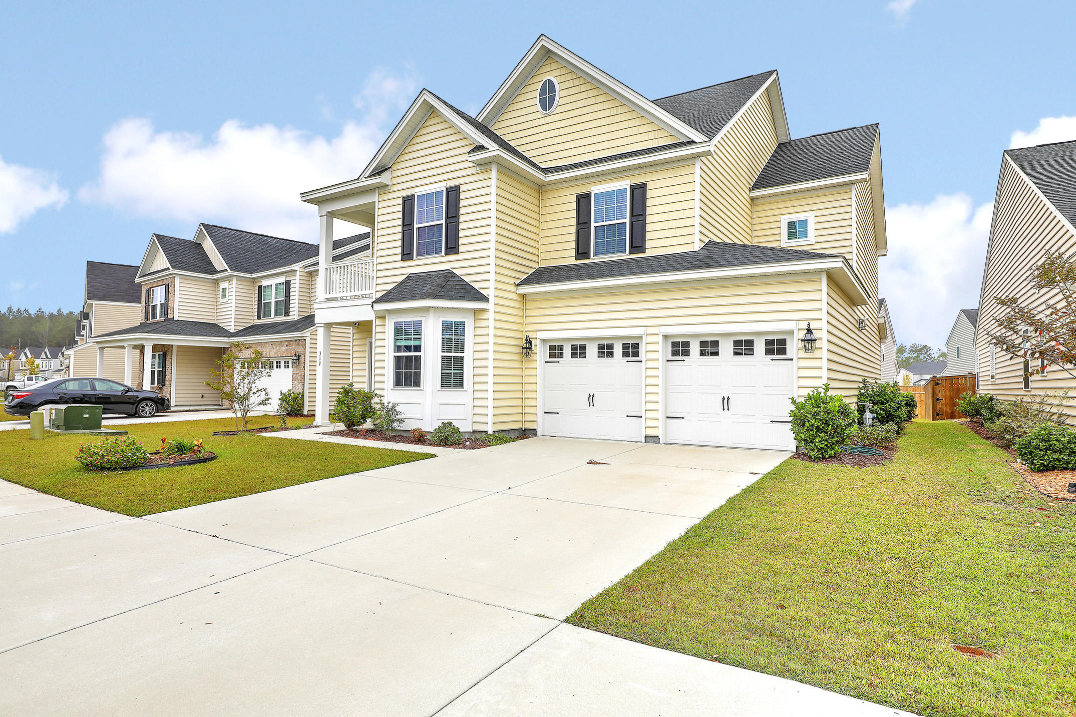 312 Beautyberry Road Summerville, SC 29486 - Photo 2 of 38 1R3A7370_1_2