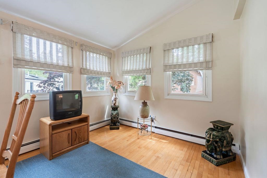 2 Harding Road Portsmouth, NH 03801 - Photo 10 of 39
