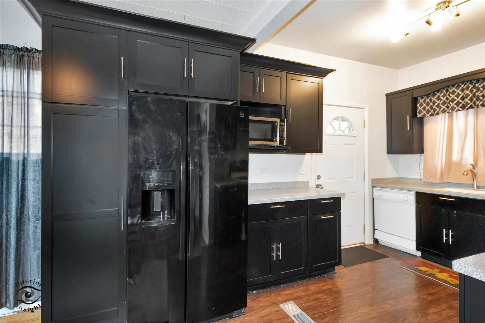 432 Maple Road Joliet, IL 60432 - Photo 7 of 21 Gallery Image 7