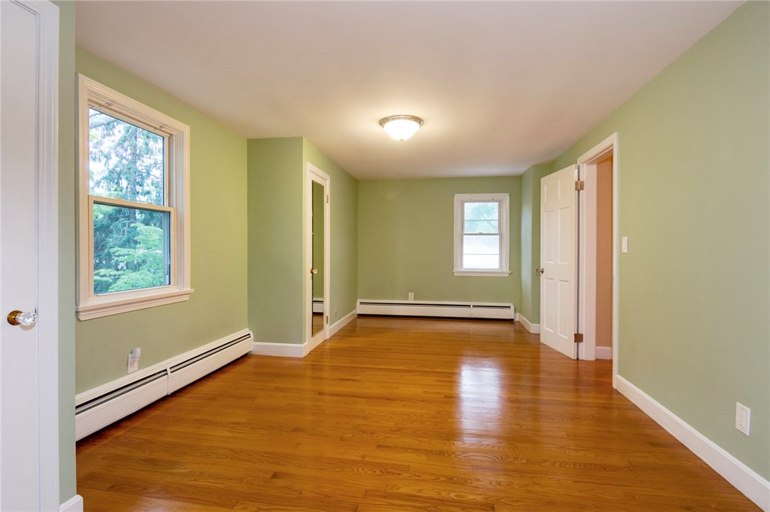 378 Toll Gate Road Warwick, RI 02886 - Photo 16 of 28