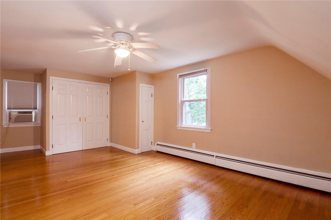 378 Toll Gate Road Warwick, RI 02886 - Photo 18 of 28