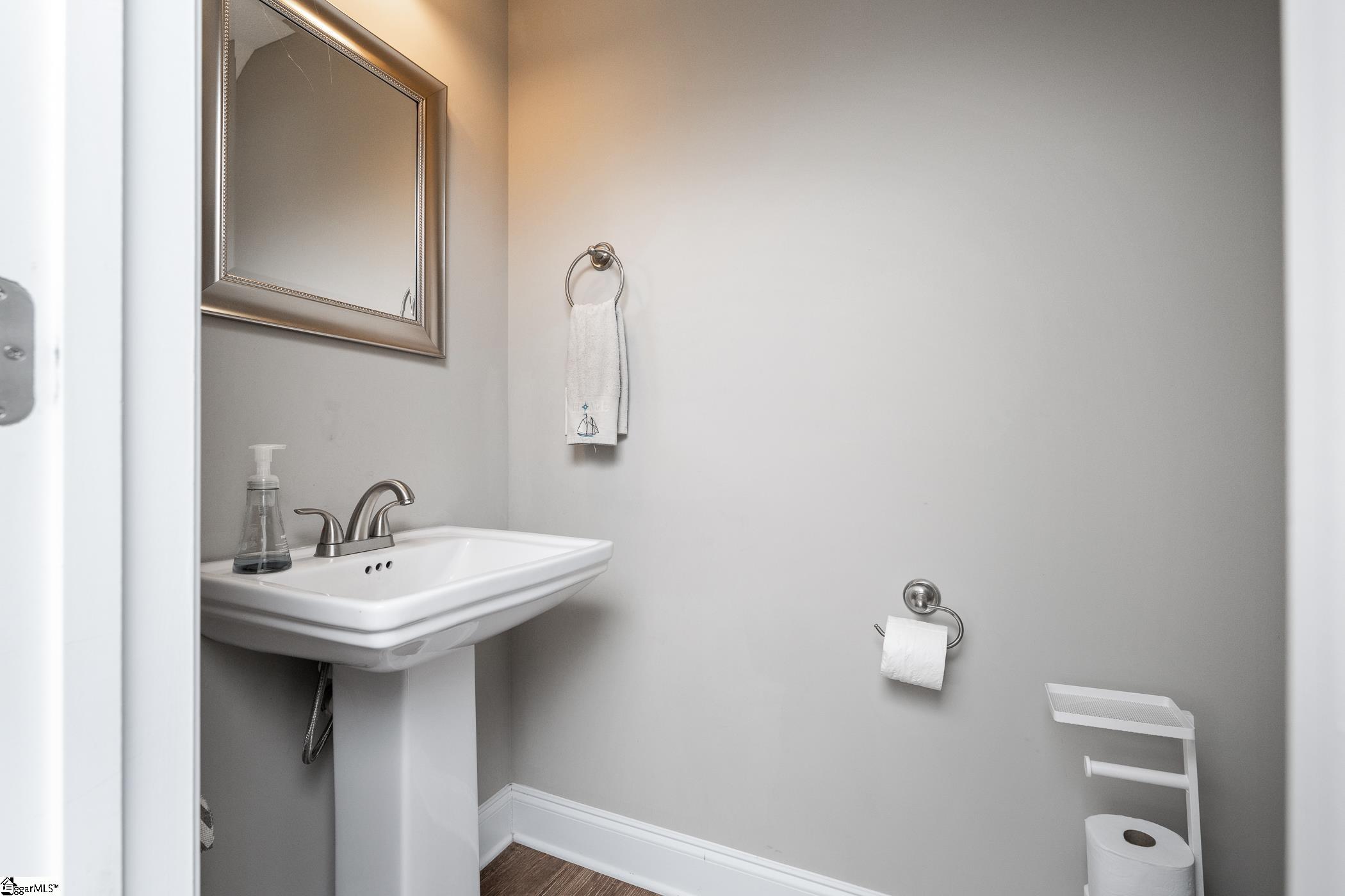 139 State Rd S-42-8270 Duncan, SC 29334 - Photo 17 of 34