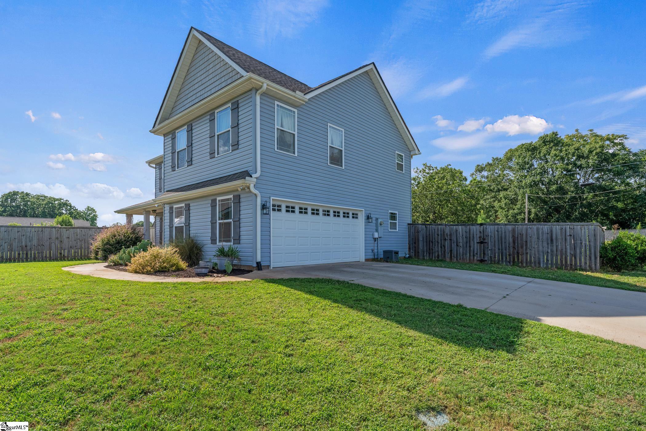 139 State Rd S-42-8270 Duncan, SC 29334 - Photo 3 of 34