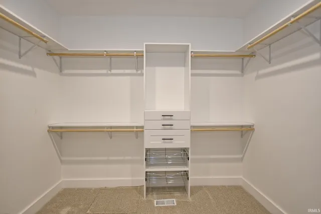 $649,900 | 10143 Gallop Way, Evansville, IN 47725