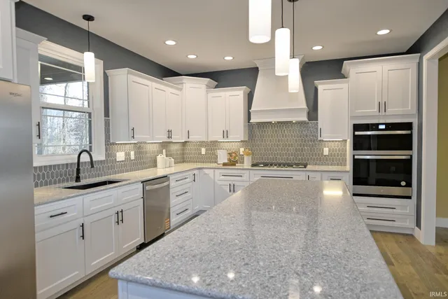 $614,900 | 10143 Gallop Way, Evansville, IN 47725