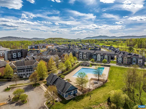 $479,900,000 | 389 Claremont Lane, Crozet, VA 22932