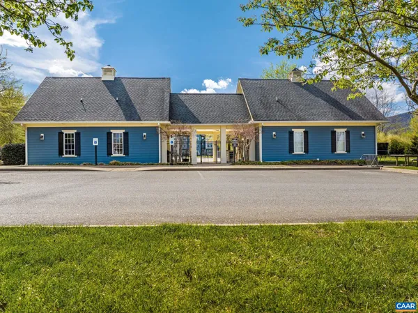 $479,900,000 | 389 Claremont Lane, Crozet, VA 22932