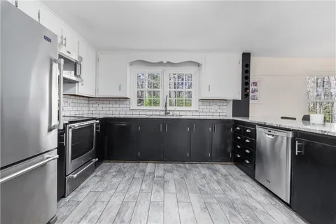 $635,000 | 35 Hallville Road, Exeter, RI 02822