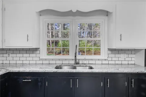 $635,000 | 35 Hallville Road, Exeter, RI 02822
