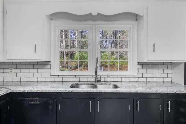 $635,000 | 35 Hallville Road, Exeter, RI 02822