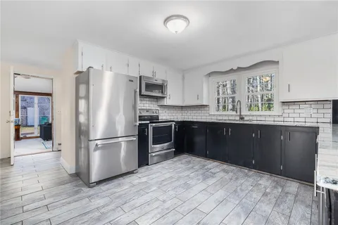 $635,000 | 35 Hallville Road, Exeter, RI 02822