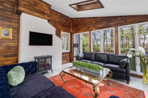$635,000 | 35 Hallville Road, Exeter, RI 02822