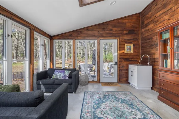$635,000 | 35 Hallville Road, Exeter, RI 02822