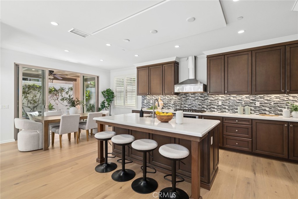 76 Decker Irvine, CA 92620 - Photo 4 of 17