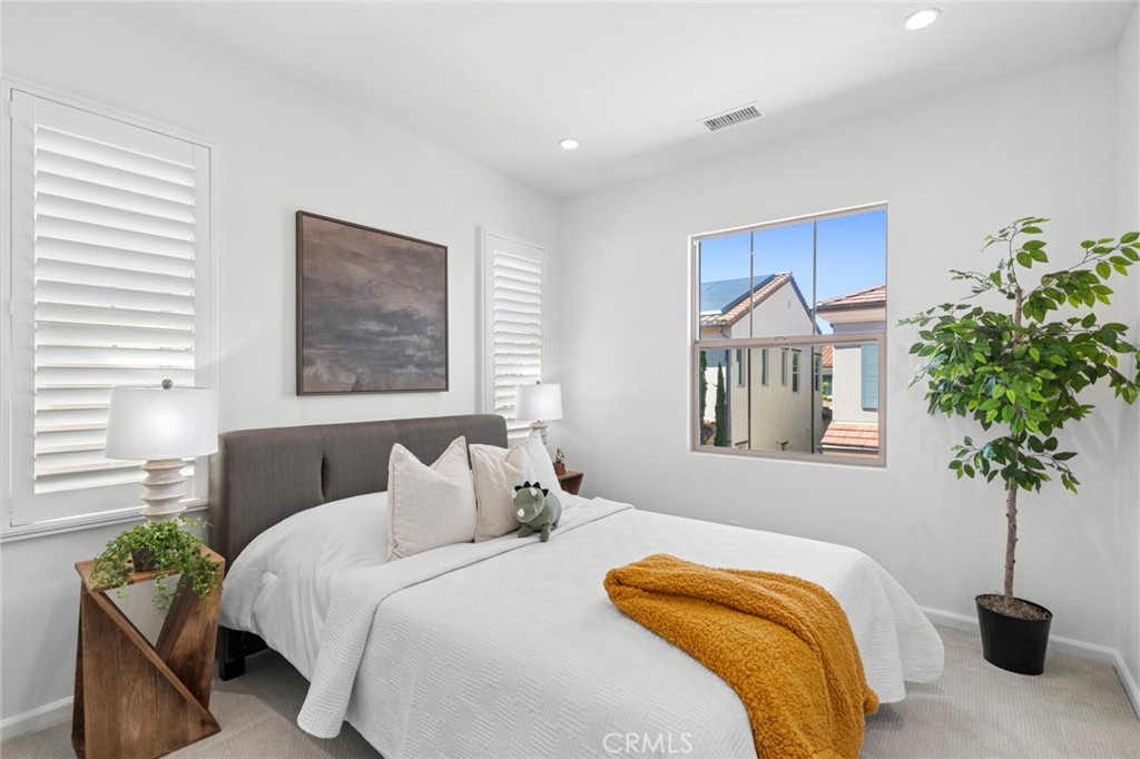 76 Decker Irvine, CA 92620 - Photo 7 of 17