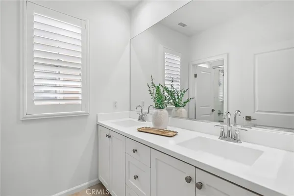 $1,800,000 | 76 Decker, Irvine, CA 92620