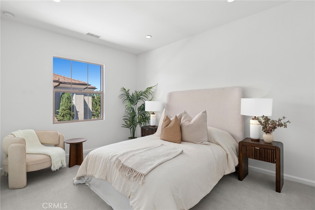 76 Decker Irvine, CA 92620 - Photo 9 of 17