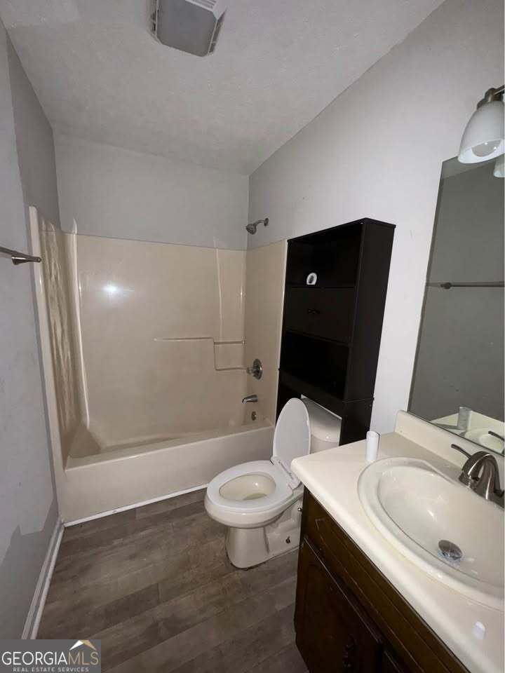 1841 North Ridge Drive, Unit B Milledgeville, GA 31061 - Photo 3 of 10