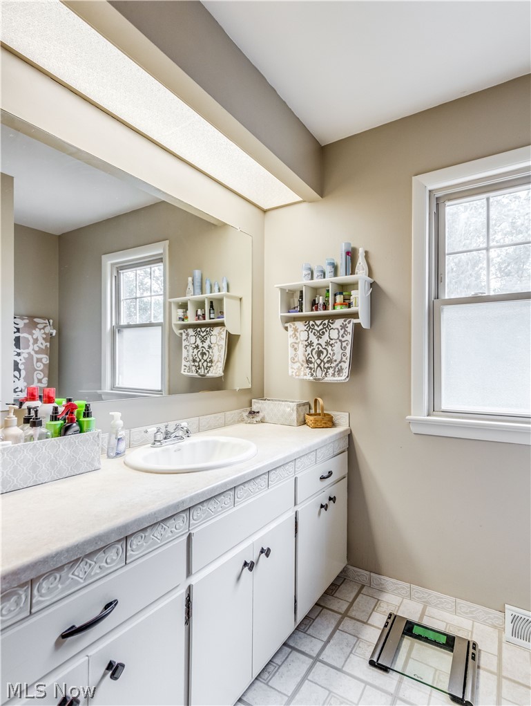 1842 Stabler Road Akron, OH 44313 - Photo 23 of 29 Gallery Image 23