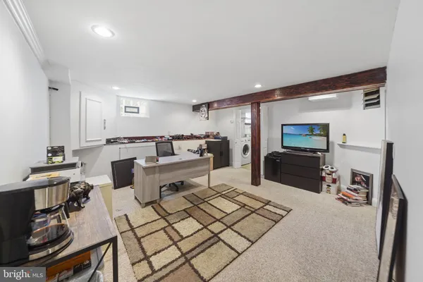 $465,000 | 7526 Henry Avenue, Philadelphia, PA 19128