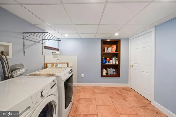 $465,000 | 7526 Henry Avenue, Philadelphia, PA 19128