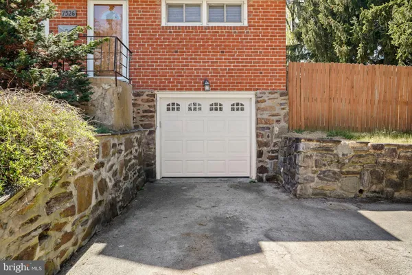 $465,000 | 7526 Henry Avenue, Philadelphia, PA 19128