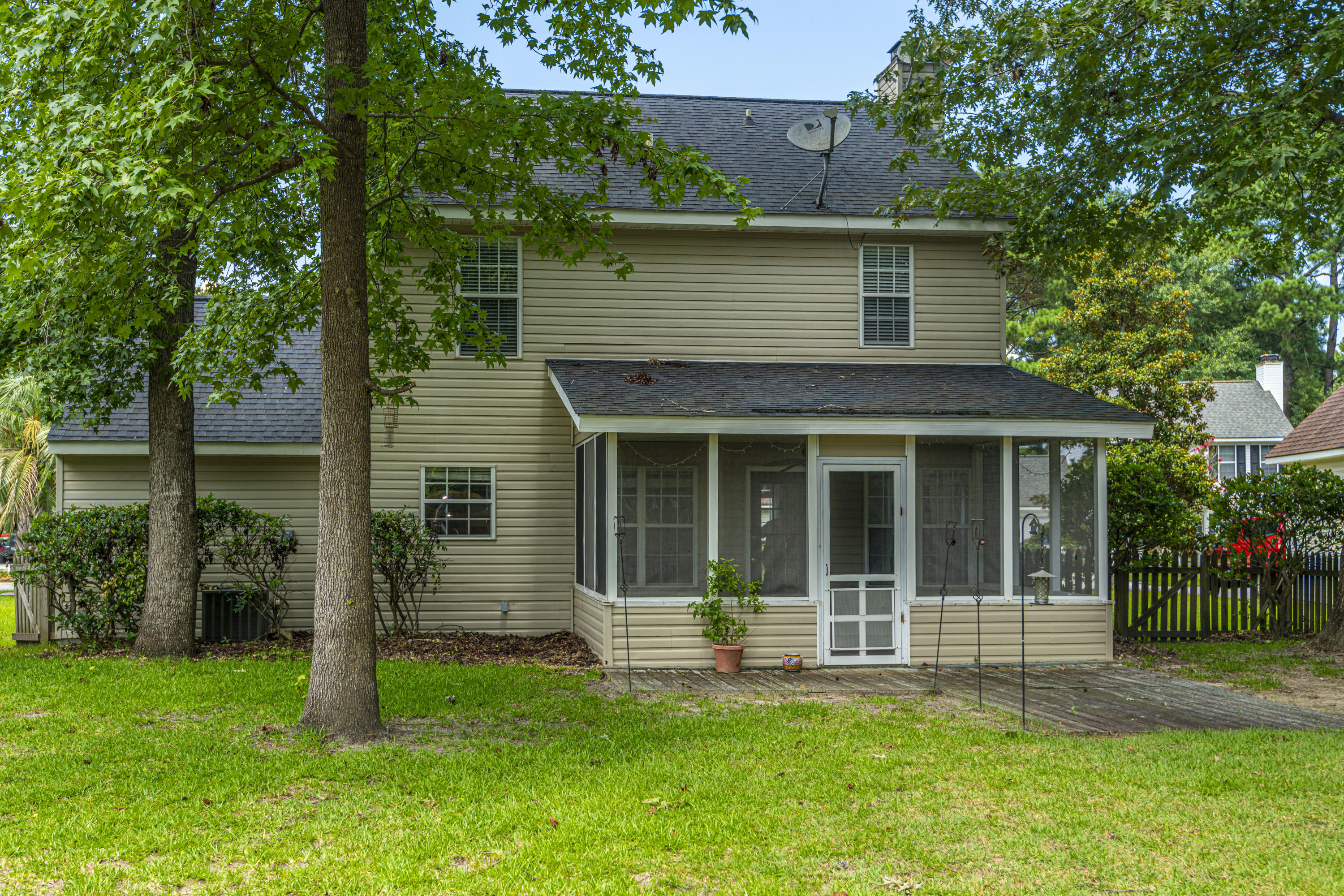 1307 Gilead Road Mount Pleasant, SC 29466 - Photo 29 of 33 DSC_0501