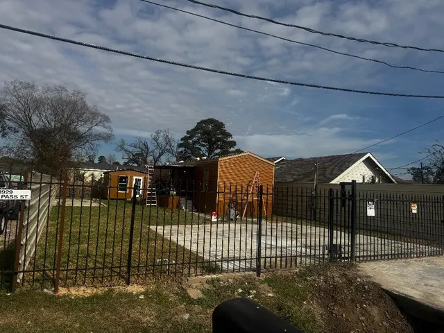 $195,000 | 13929 Eagle Pass Street, Houston, TX 77015