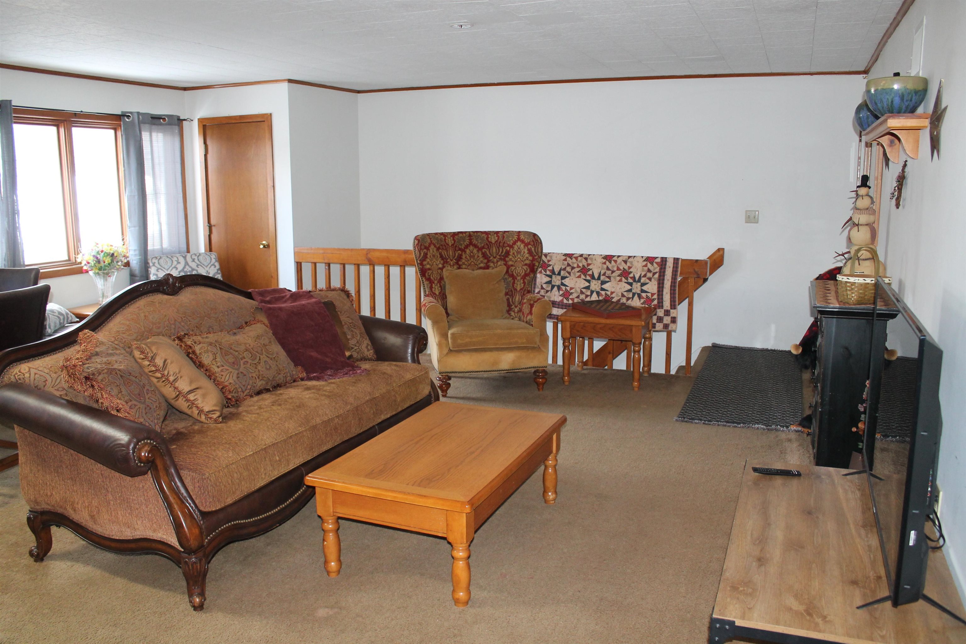 78 Main Street, Unit 2A Lincoln, NH 03251 - Photo 12 of 18