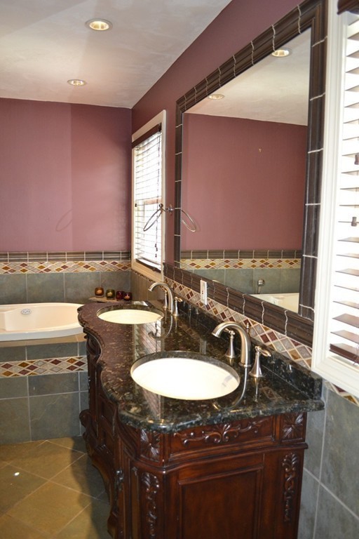 28 Mary Jane Road Franklin, MA 02038 - Photo 20 of 25 Gallery Image 20