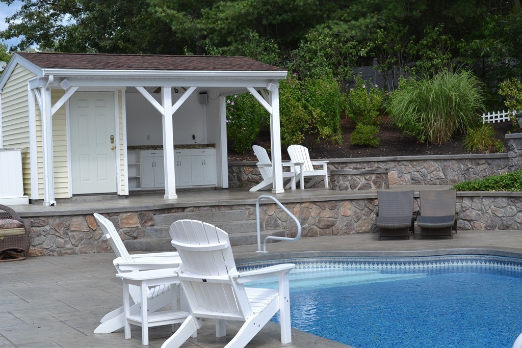 28 Mary Jane Road Franklin, MA 02038 - Photo 9 of 25 Gallery Image 9