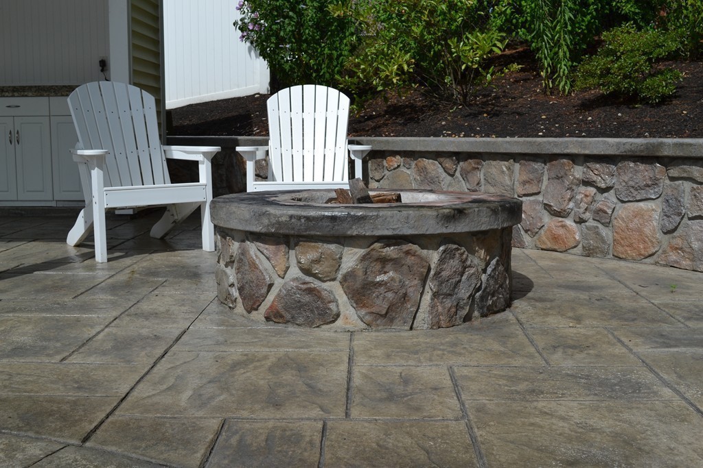 28 Mary Jane Road Franklin, MA 02038 - Photo 10 of 25 Gallery Image 10