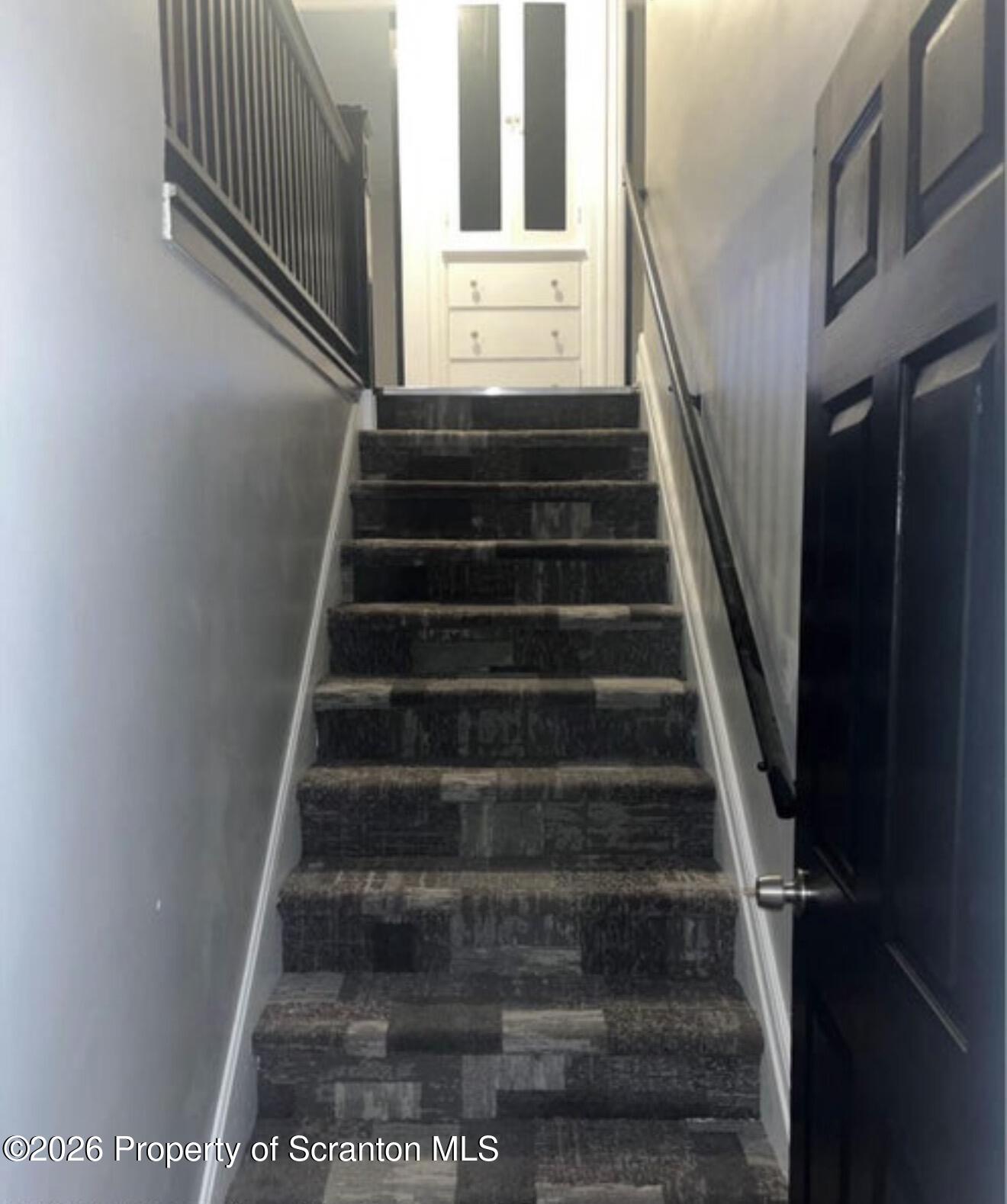 85 Main Street Olyphant, PA 18447 - Photo 10 of 29 a view of entryway