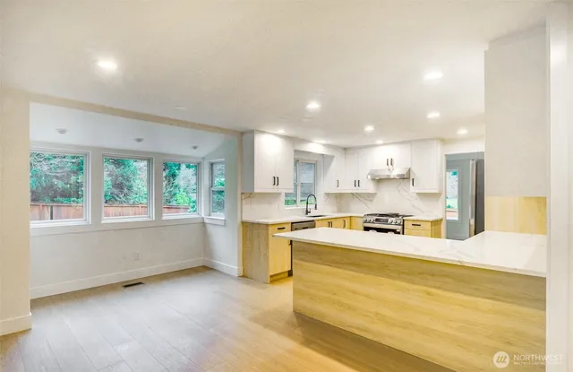 $1,469,000 | 18501 28th Avenue Southeast, Bothell, WA 98012