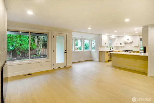 $1,469,000 | 18501 28th Avenue Southeast, Bothell, WA 98012