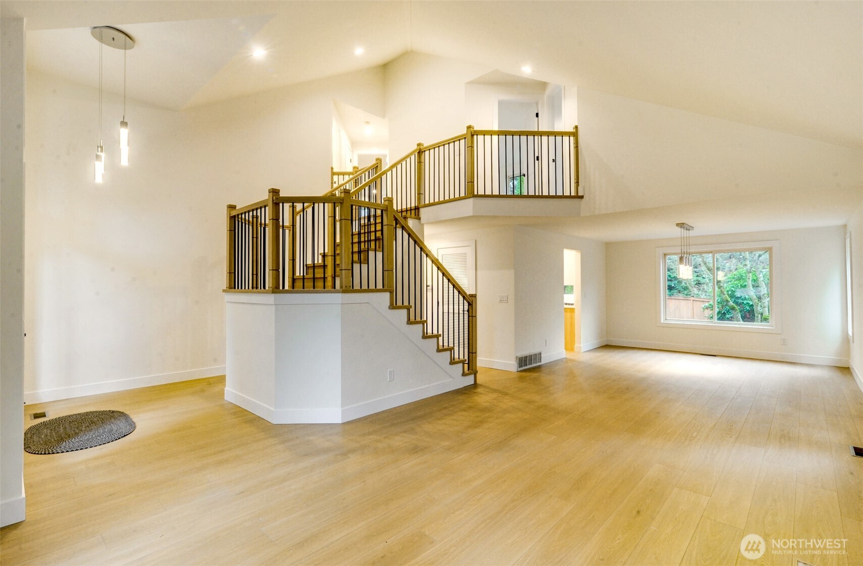 18501 28th Avenue Southeast Bothell, WA 98012 - Photo 9 of 38