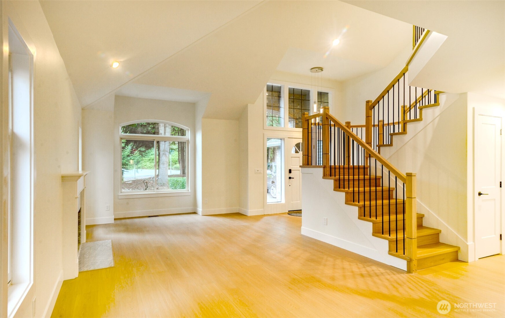 18501 28th Avenue Southeast Bothell, WA 98012 - Photo 10 of 38