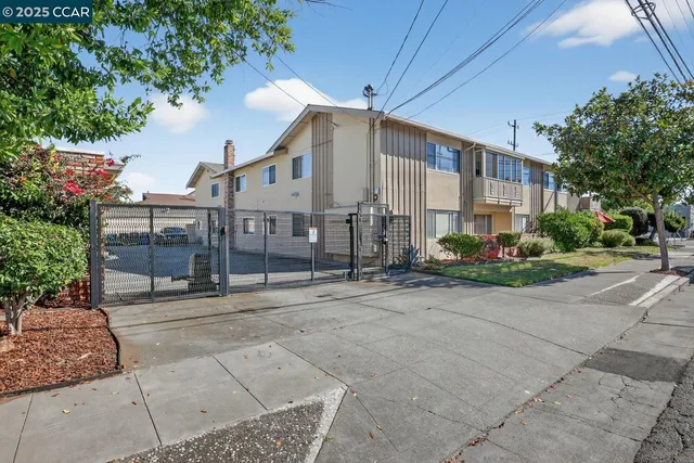 $675,000 | 1601 Broadway, Unit 9, Alameda, CA 94501