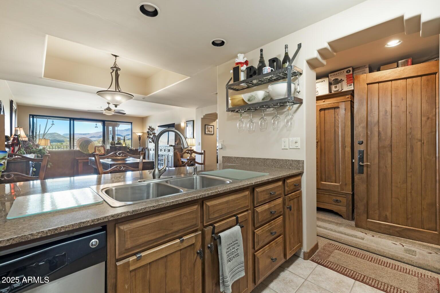 36601 Mule Train Road, Unit D16 Carefree, AZ 85377 - Photo 15 of 29 Kirchen 2