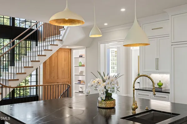 $3,200,000 | 812 Manchester Drive, Raleigh, NC 27609