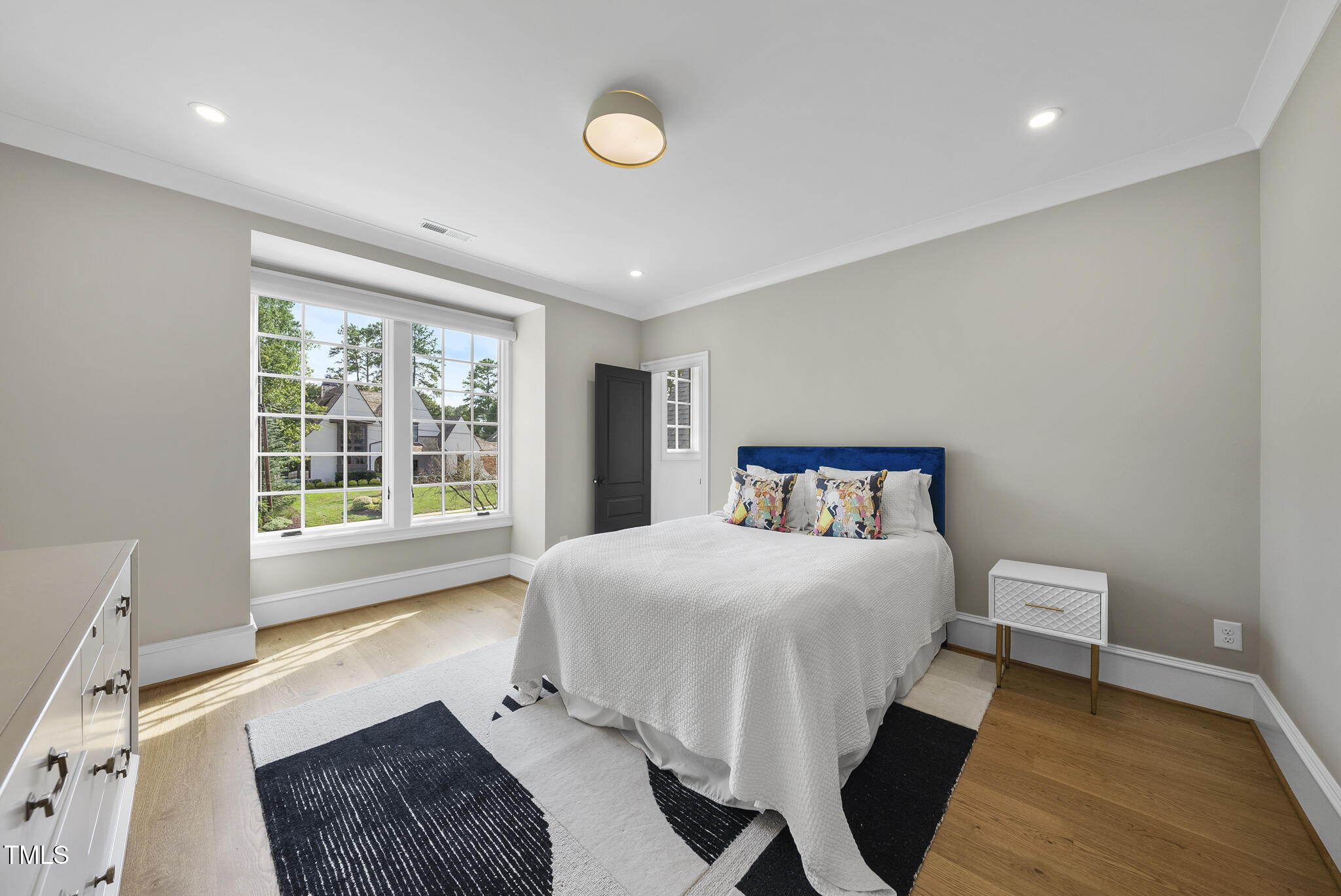 812 Manchester Drive Raleigh, NC 27609 - Photo 37 of 54 DSC03286