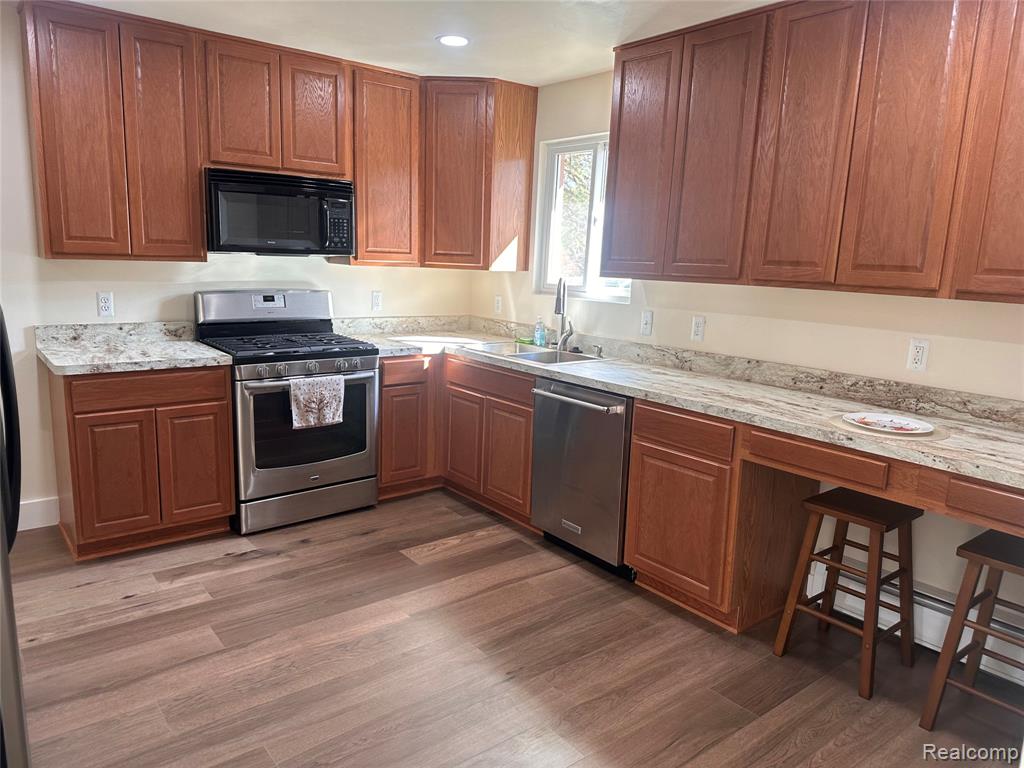 305 Angle Road Lapeer, MI 48446 - Photo 8 of 33