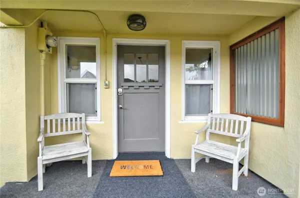 $419,000 | 408 7th Avenue Southeast, Olympia, WA 98501