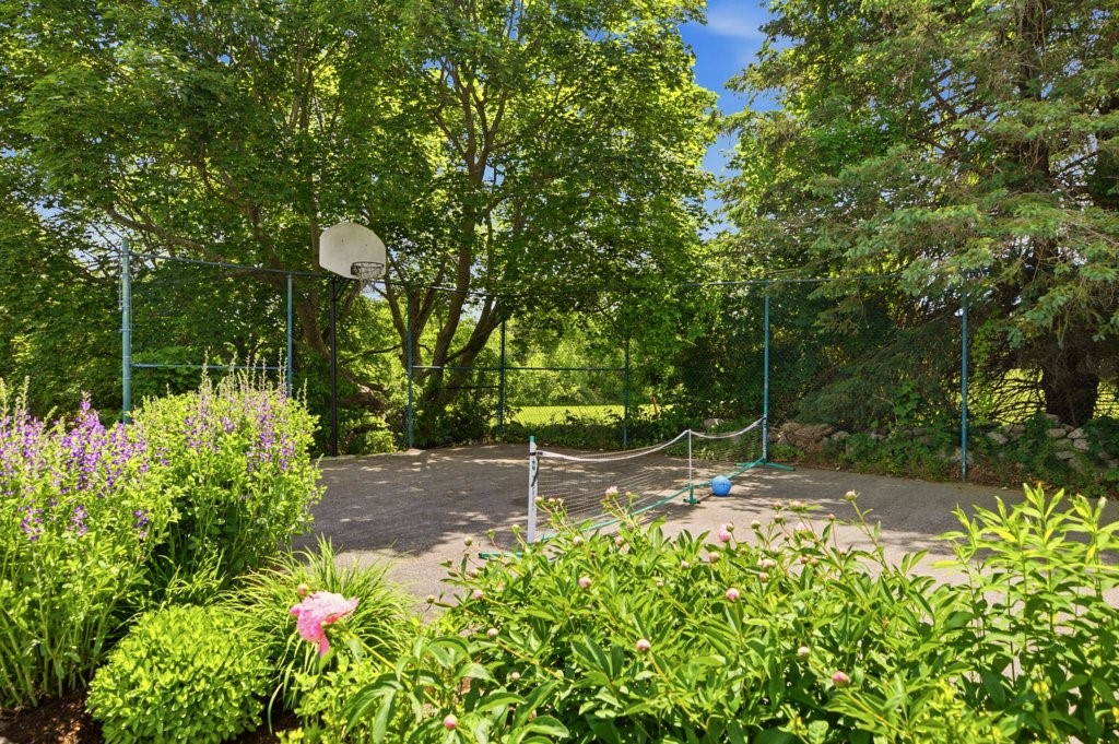 148 Nanaquaket Road Tiverton, RI 02878 - Photo 6 of 47